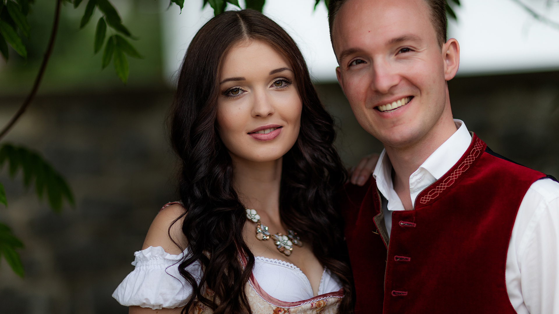 Logodesign, mobil, Nutzung, vielfältig, Endgerät, Smartphone, Tablet, Desktop, Anforderung, Website, Modell, Endgerät, Displaygröße, Geräteart, einheitlich, darstellen, reagiert, Gerätetp, Antwort, responsive, dynamisch, Aufbau, Ausgabe, User-Experience, UX, Nutzererfahrung, Nutzererlebnis, Nutzungserlebnis, Norm DIN EN ISO 9241 Teil 210, Benutzererlebnis, Eindruck, Erlebnis, Nutzer, Interaktion, Produkt, Dienst, Umgebung, Einrichtung, IT-System, App, Anwendung, Produktinteraktion, nicht-digital, physisch, stetig, steigend, Marktanteil, Surfverhalten, gut, günstig, Stand der Technik, Chance, Unternehmensauftritt, Geschäftspapier, Drucksache, Corporate Identity, CI, Gesellschaft, Firma, Identität, Gesamtheit, Merkmal, Selbstbild, Fremdbild, Corporate Image, Innensicht, Selbstverständnis, Corporate Behavior, Corporate Communications, Corporate Design, Vorstellung, Instrument, Definition, Gesicht, Öffentlichkeit, Strategie, Ansehen, sozial, Non-Profit-Organisation, NPO, nicht gewinnorientierte Organisation, For-Profit-Organisation