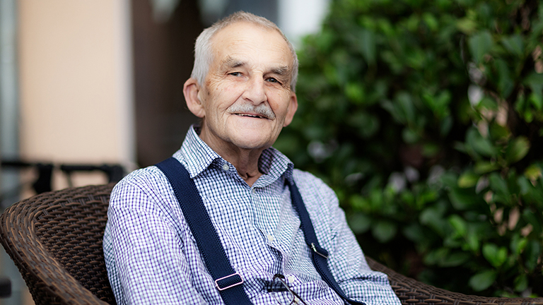 Berliner Tabloid Seitenformat 235 x 315 mm, Rheinisches Tabloid Seitenformat 255 x 350 mm, Nordisches Tabloid Seitenformat 285 x 400 mm, Vollformate, Berliner Broadsheet Seitenformat 315 x 470 mm inkl. Endfalz auf 315 x 235 mm, Rheinisches Broadsheet Seitenformat 350 x 510 mm inkl. Endfalz auf 350 x 255 mm, Nordisches Broadsheet Seitenformat 400 x 570 mm inkl. Endfalz auf 400 x 285 mm, Softcover, Hardcover, Heftung, Spezialist, Kataloge, Zeitschrift, Broschüre, Digital-Druck, Anfrage, senden, Einfach, Bestellprozess, Bezahl-Optionen, Online Gestalter, Bewertung, Rezensionen, Briefpapier, Klebebindung, Bindung, B2B, Geheftet, GoGreen, Versichert, DE, Flyer, Falzflyer, Testen, benutzerfreundlich, Designtools, Layouts, Look, Größen, Live, Designhilfe, bekommen, Geschichten, erzählen, Standard, Premium, Zufriedenheitsgarantie, Faltblatt, Designservice, Präsentationsmappen, Zickzackfalz, Wickelfalz, Druckprodukte, Modern, gut, günstig, Printmedien, hinterlassen, Eindruck, Kleinauflagen, Digitaldruck, professionell